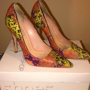 Beautiful Snakeskin Leather Top Shop Heels - Women’s 8.5 - Multi Colored pumps
